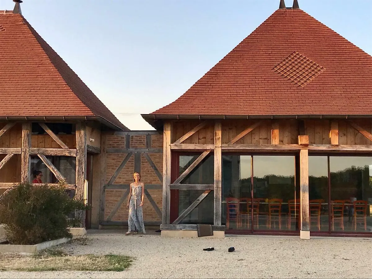 Hameau Des Damayots Montbeugny Bed & Breakfast